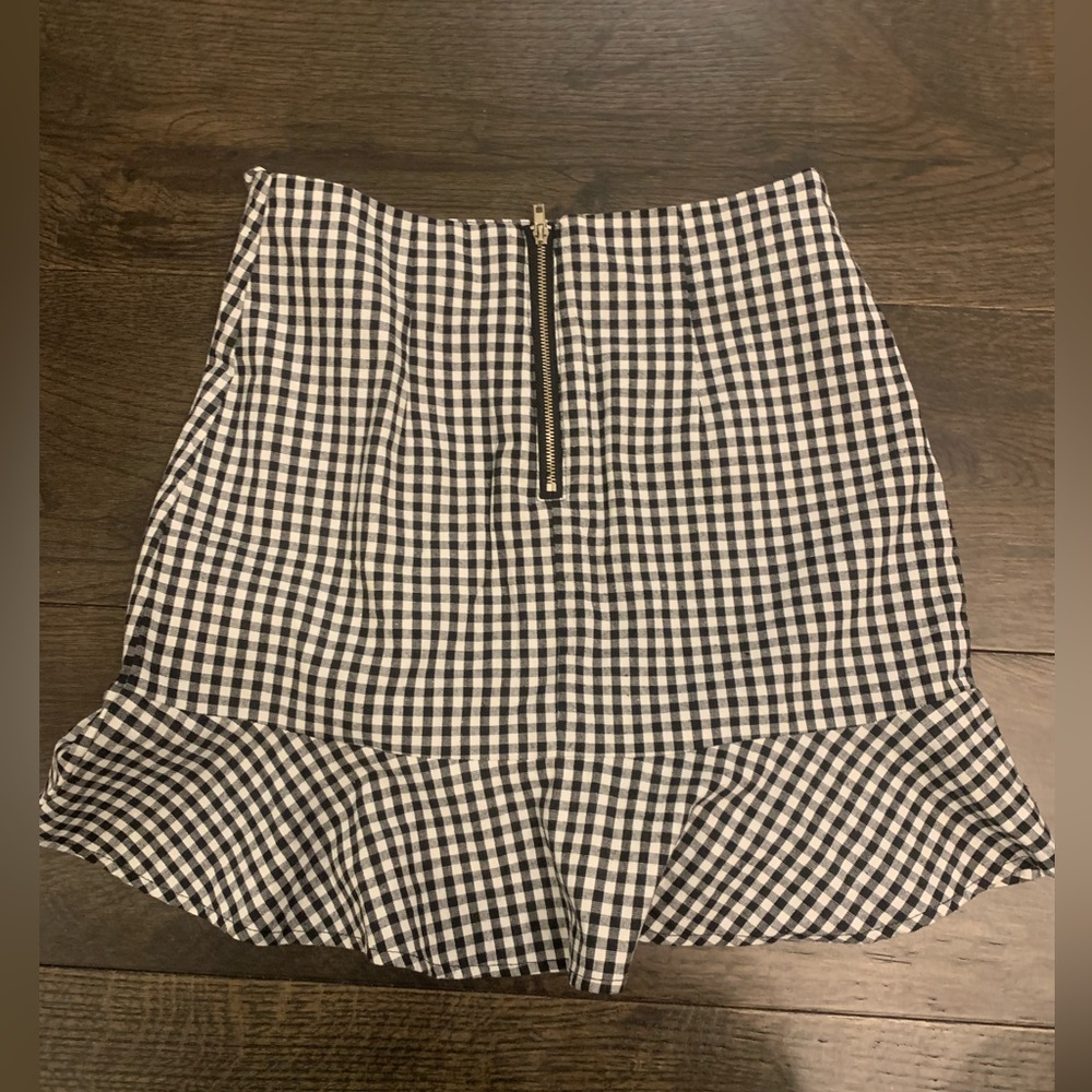 Mini Skirt - Picture 2 of 2